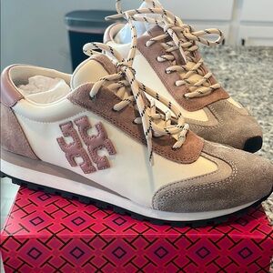Tory Burch Women's Beige and White Sneakers